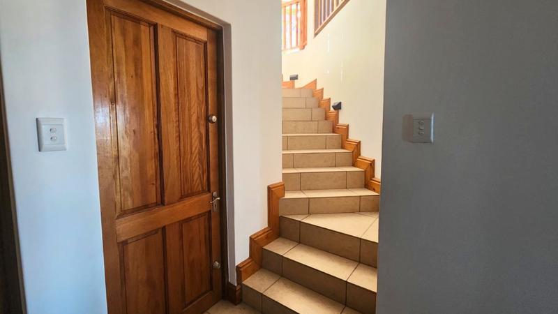 To Let 4 Bedroom Property for Rent in Mossel Bay Golf Estate Western Cape